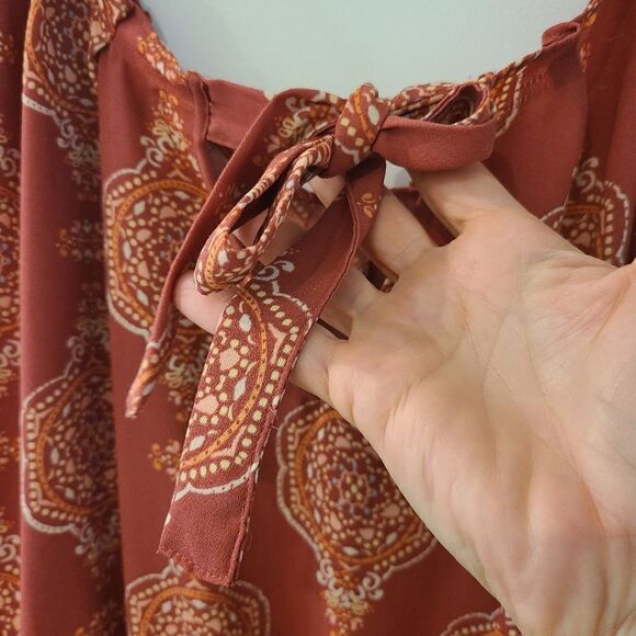 Lauren Conrad dress - Picture 4 of 6